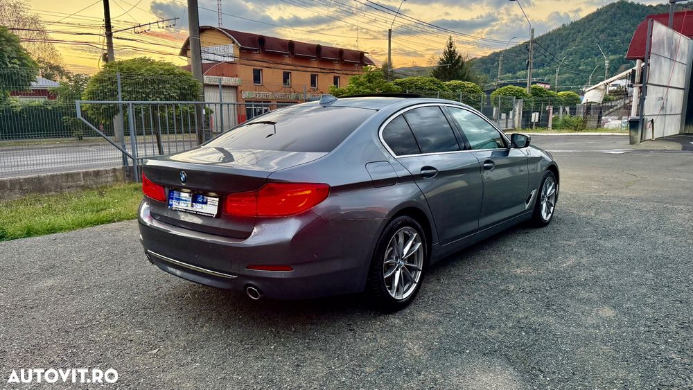 BMW Seria 5 530i AT - 7