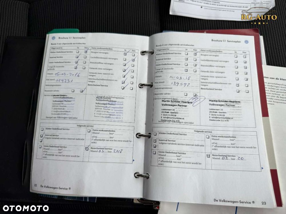 Volkswagen Touran - 18