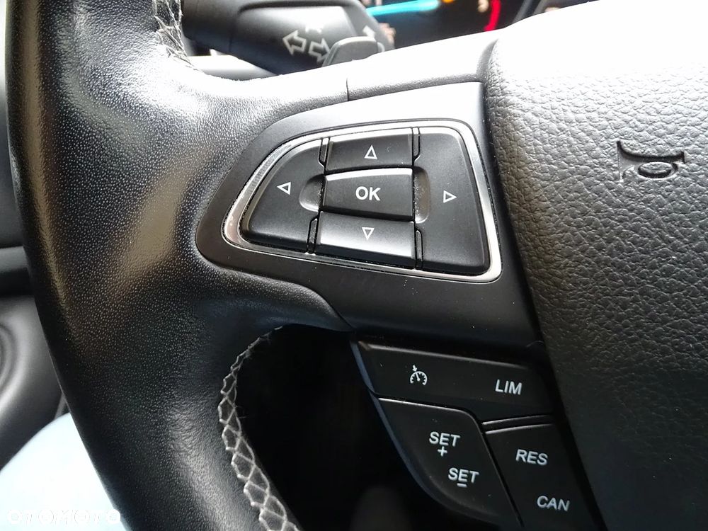 Ford Kuga 2.0 TDCi 4x4 ST-Line - 32