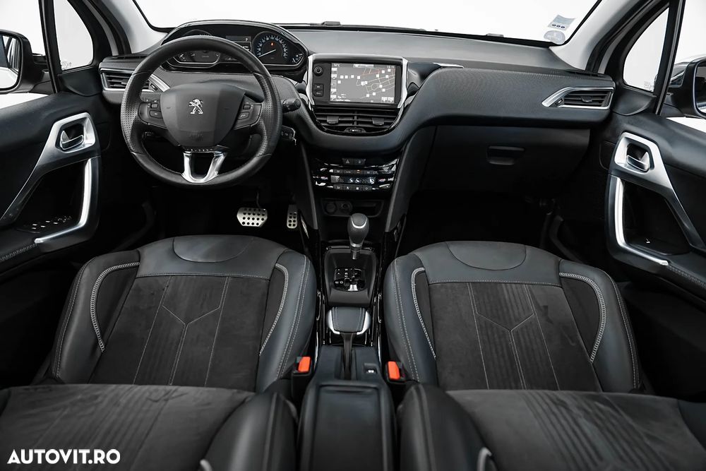 Peugeot 2008 PureTech 110 GPF Stop&Start EAT6 Crossway - 7