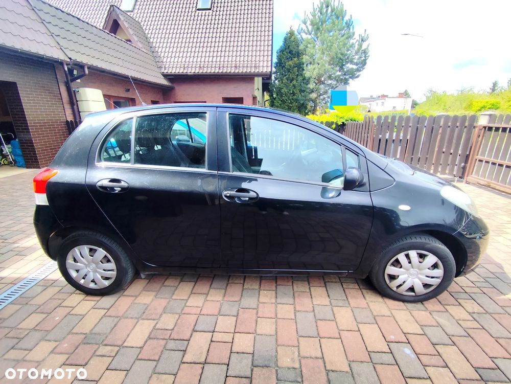 Toyota Yaris - 6