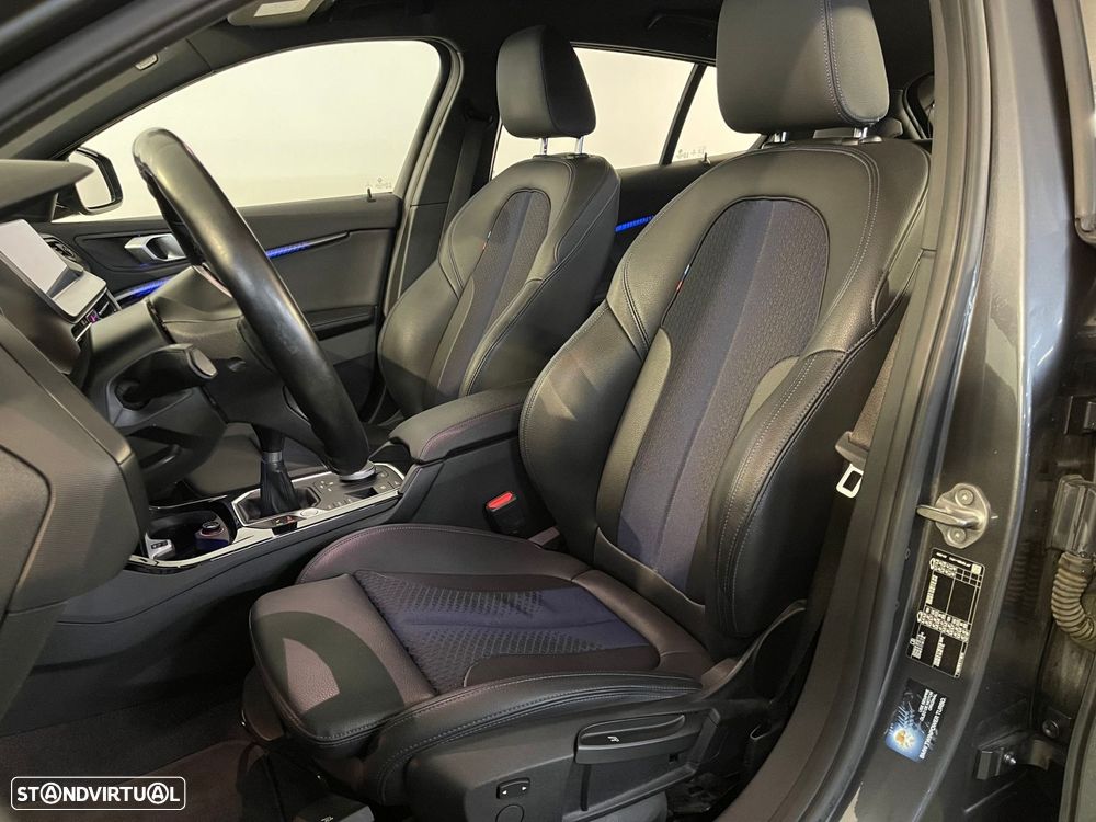 BMW 116 d Pack Desportivo M - 11