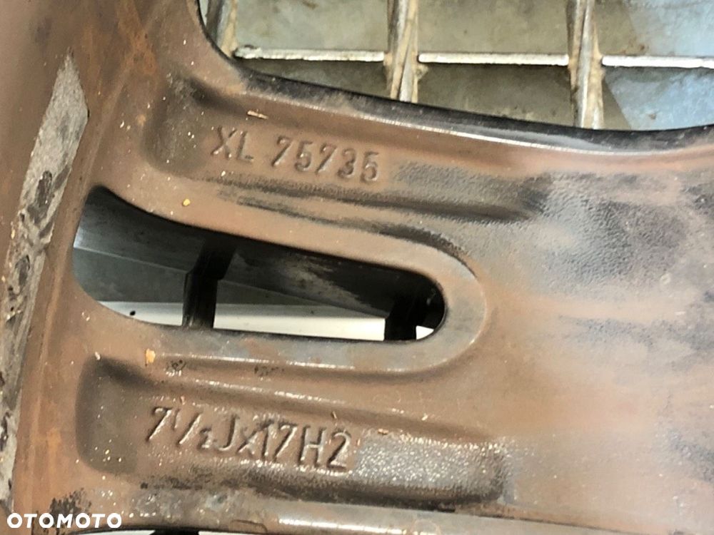 FELGA ALU 17 7,5J 5X112 72 ET50     528757 - 5