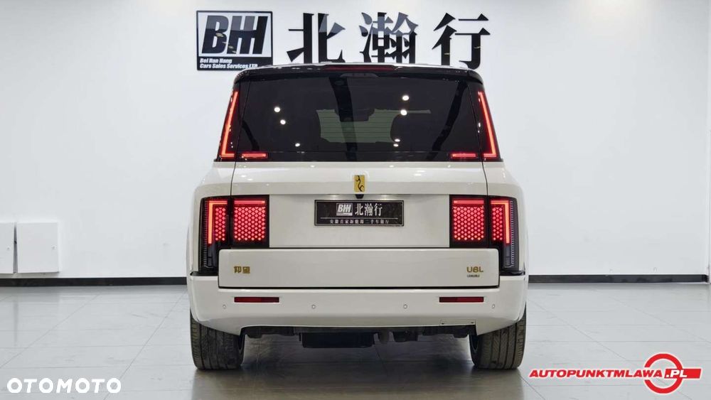 BYD Yangwang U8 - 3