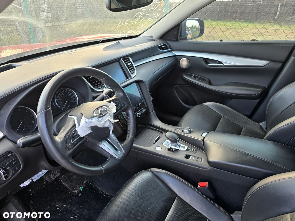Infiniti QX50 - 14