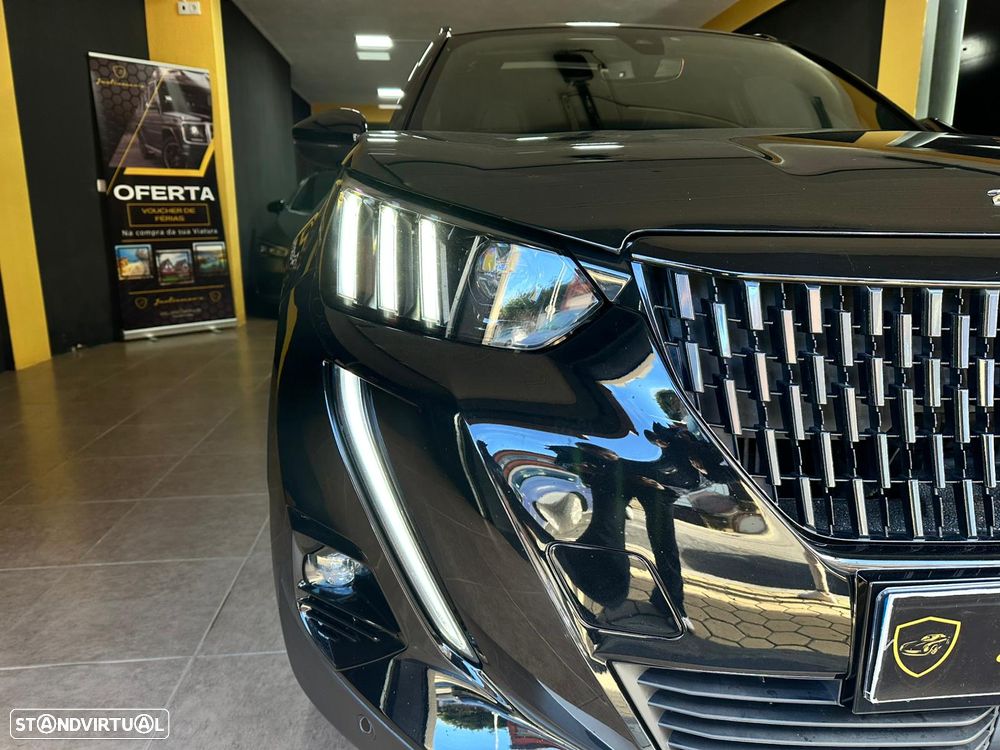 Peugeot 2008 PureTech 130 EAT8 GT Pack - 5