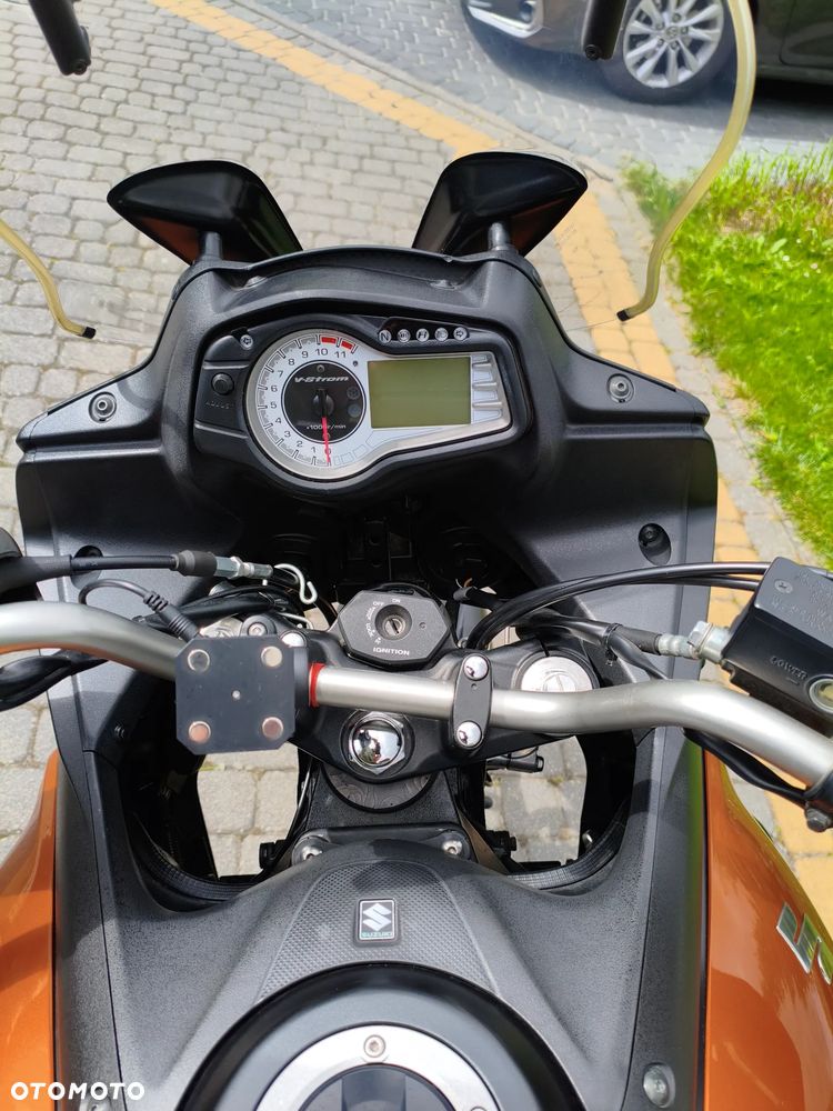 Suzuki V-STROM - 14