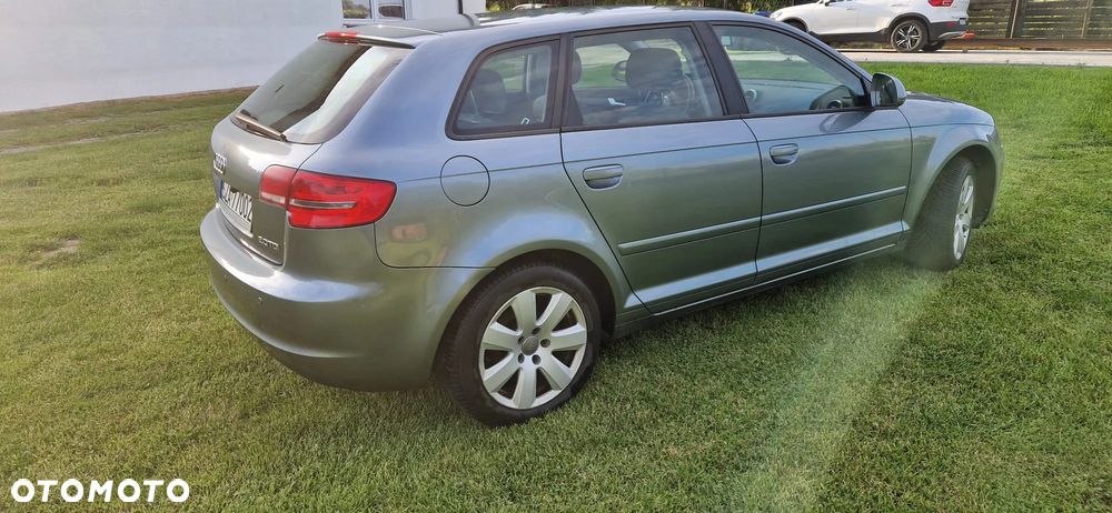 Audi A3 Sportback 2.0 TDI DPF Ambiente - 11