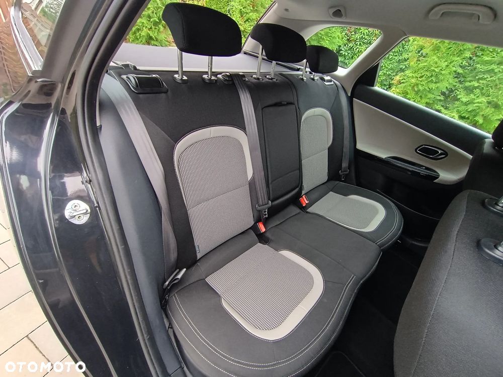 Kia Ceed - 26