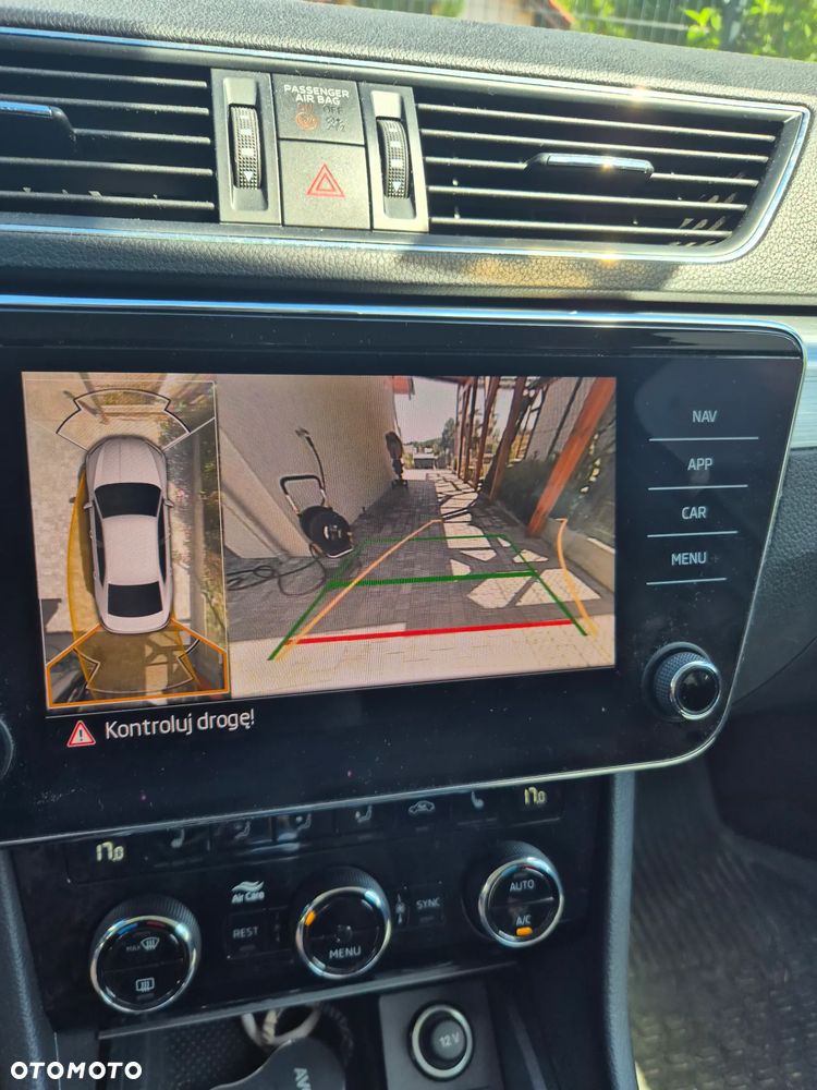 Skoda Superb 2.0 TSI 4x4 Ambition DSG - 32