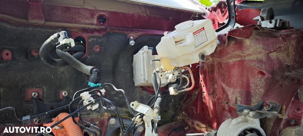Dezmembrez Toyota Rav 4 - 16