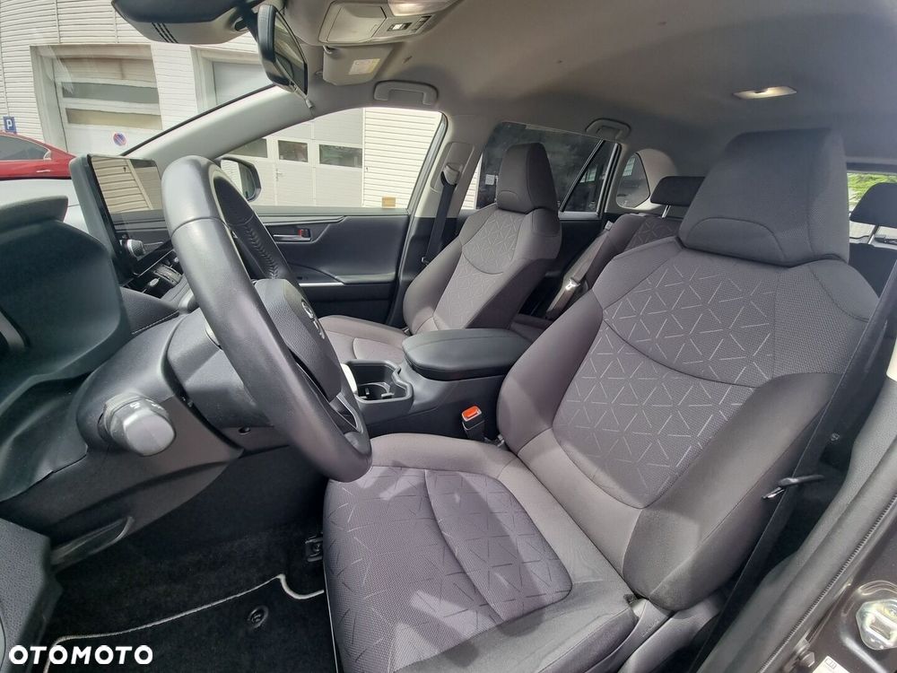 Toyota RAV4 - 16
