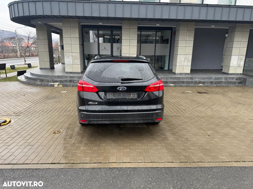 Ford Focus 1.5 TDCi DPF Start-Stopp-System Aut. Titanium - 6