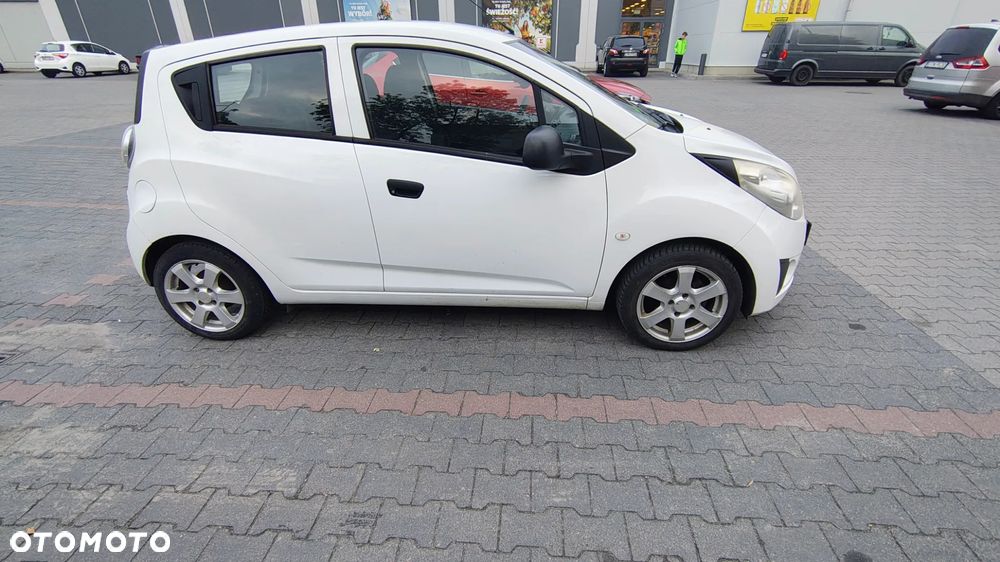 Chevrolet Spark 1.0 Base+ - 1