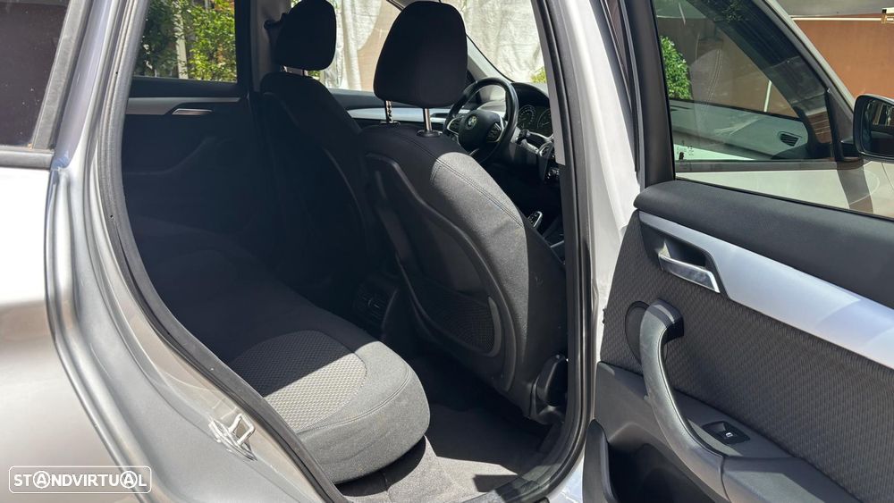 BMW X1 16 d sDrive Advantage Auto - 11