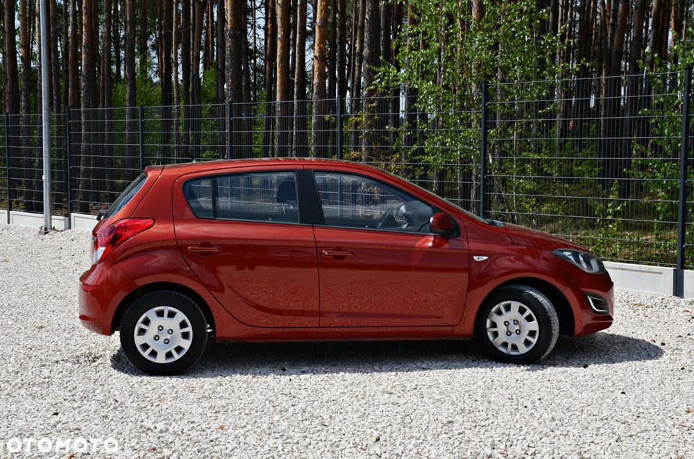 Hyundai i20 1.2 Trend - 26
