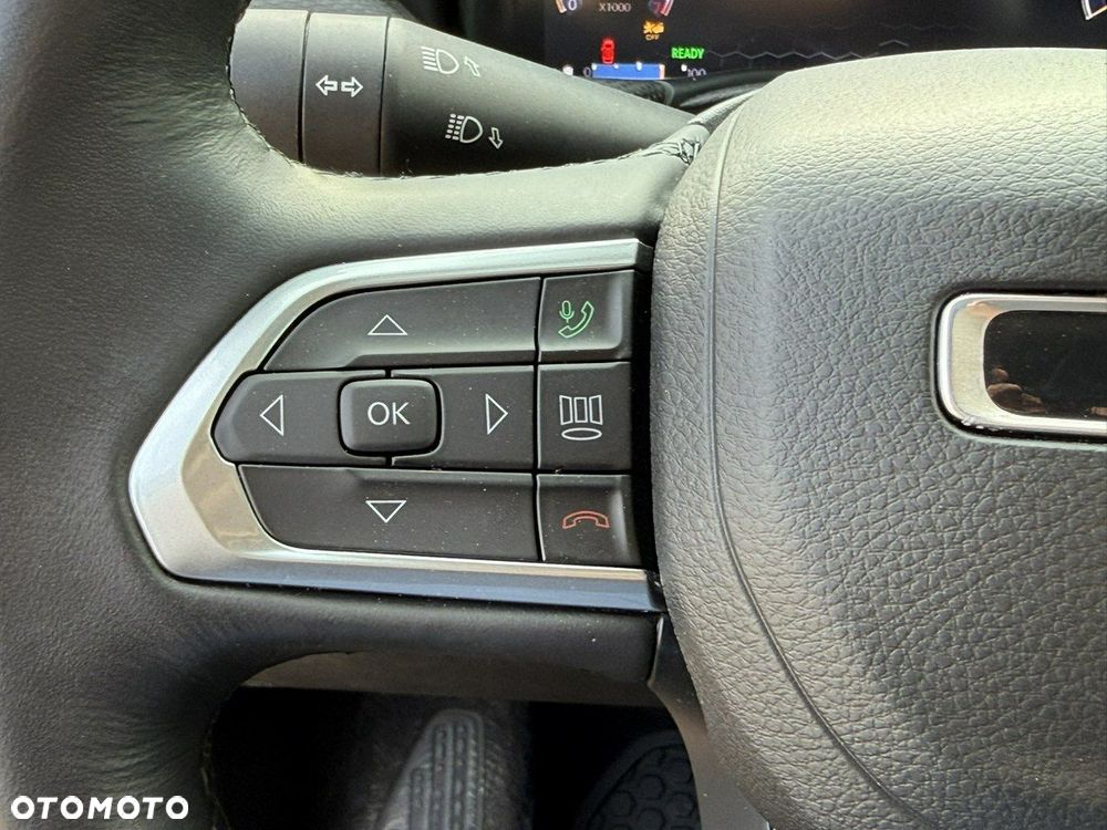 Jeep Compass - 32