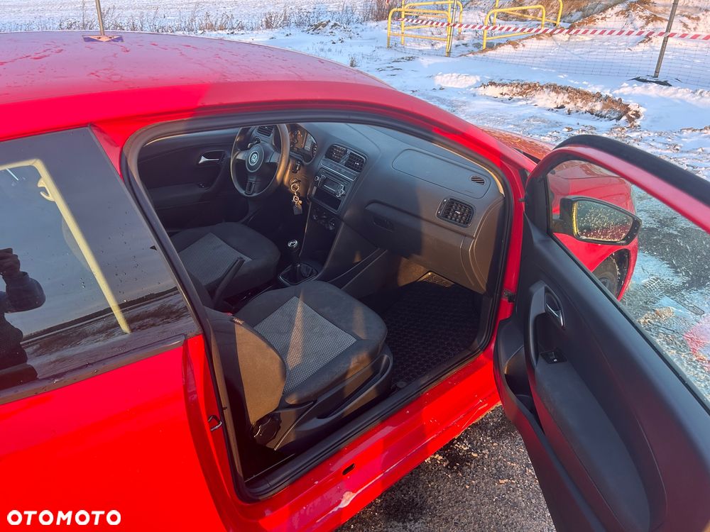 Volkswagen Polo 2010 photo 5