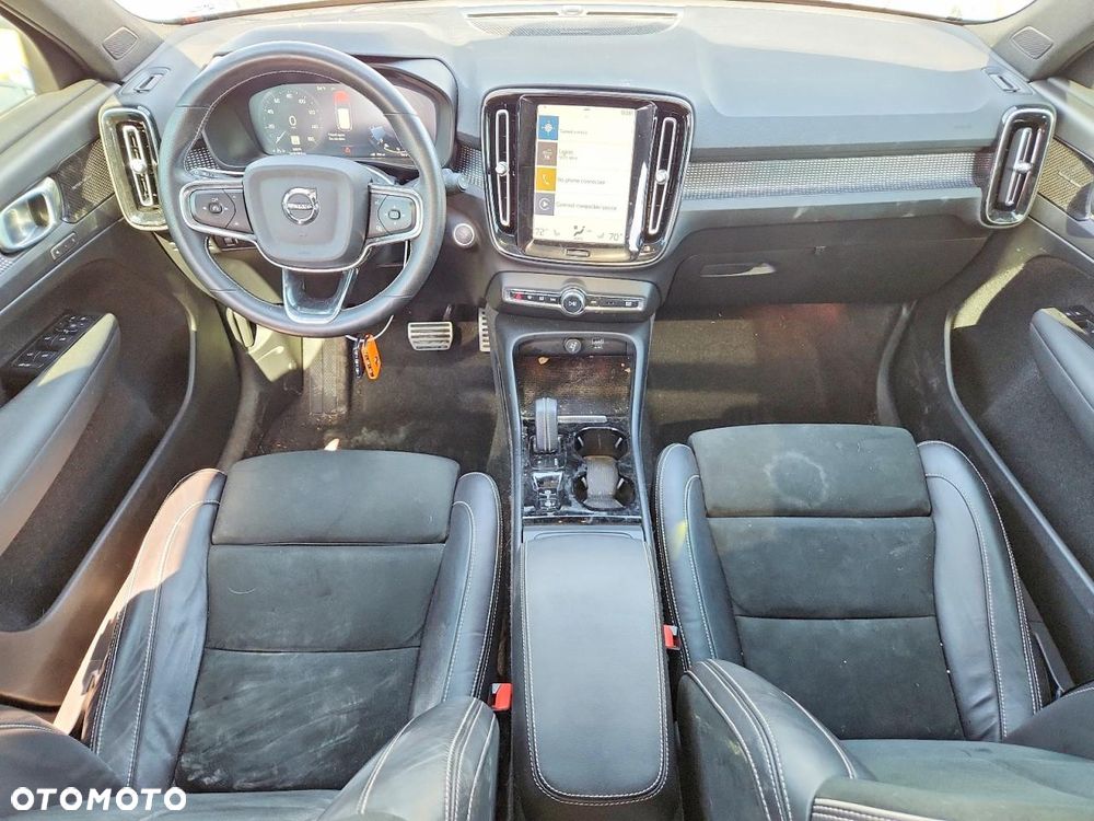 Volvo XC 40 - 9