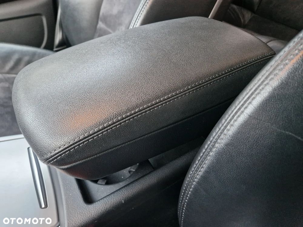 Audi A6 Avant 2.0 TDI DPF multitronic - 29