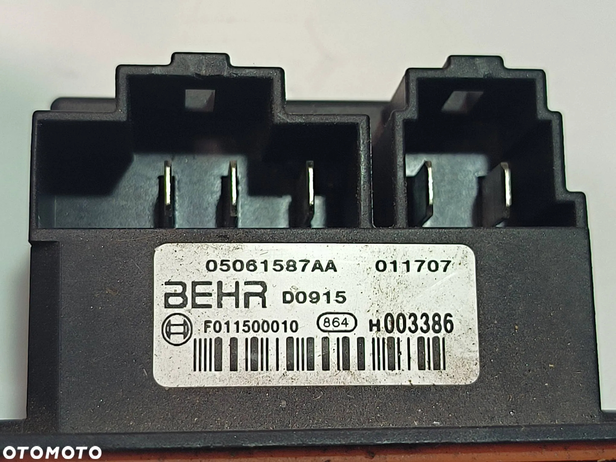 Rezystor opornik 05061587AA Chrysler, Aspen 2007 - 2