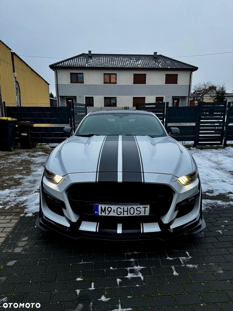 Ford Mustang - 2