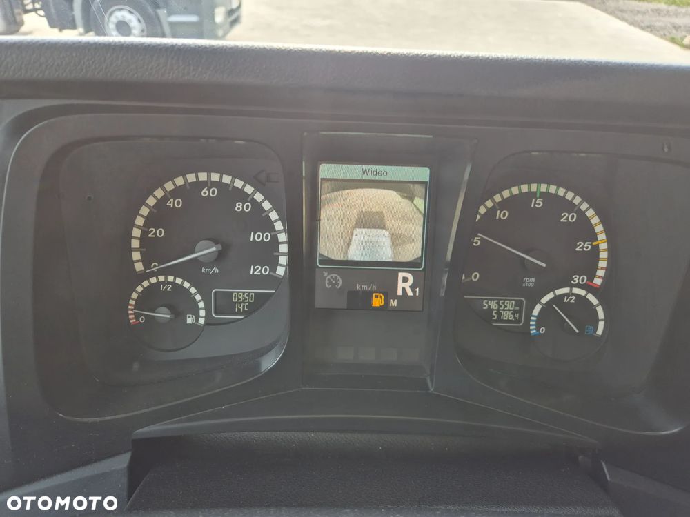 Mercedes-Benz ANTOS 1827 4X2 + Mitsubishi TDJ S50 - 12