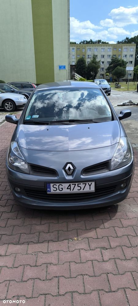 Renault Clio - 1