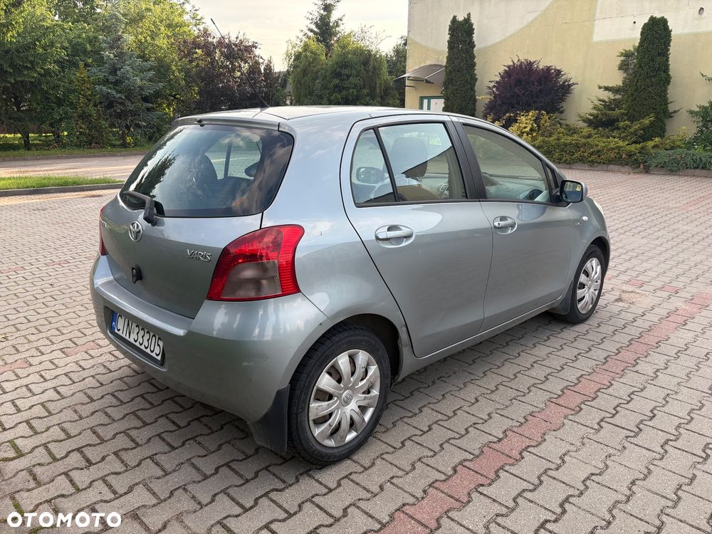 Toyota Yaris 1.4 D-4D Luna - 3