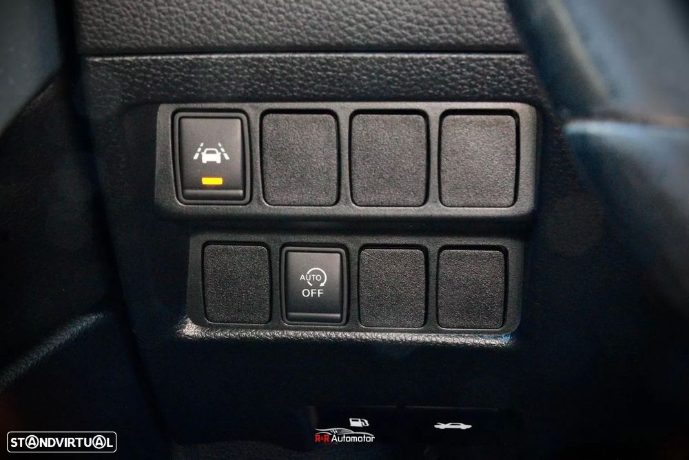 Nissan Qashqai 1.5 dCi N-Connecta Led - 29