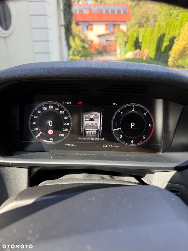 Land Rover Discovery 3.0 TD6 HSE - 9