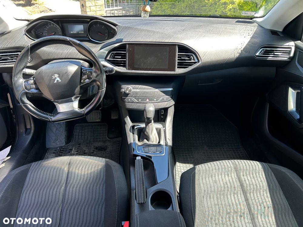 Peugeot 308 1.6 BlueHDi Allure S&S EAT6 - 10