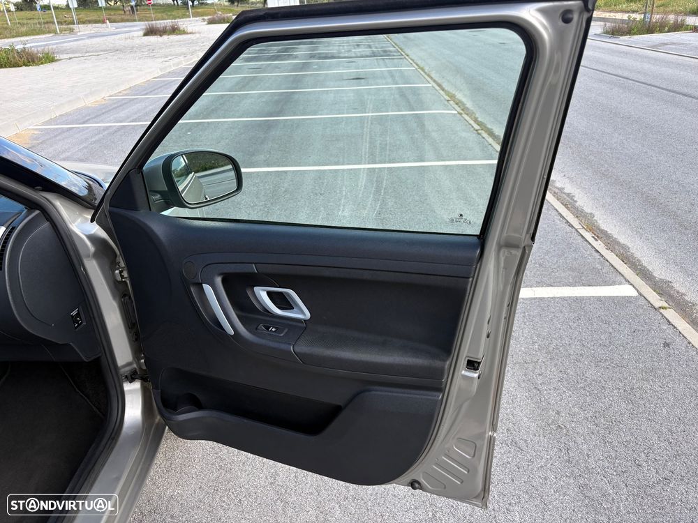 Skoda Fabia Break 1.2 Sport - 25