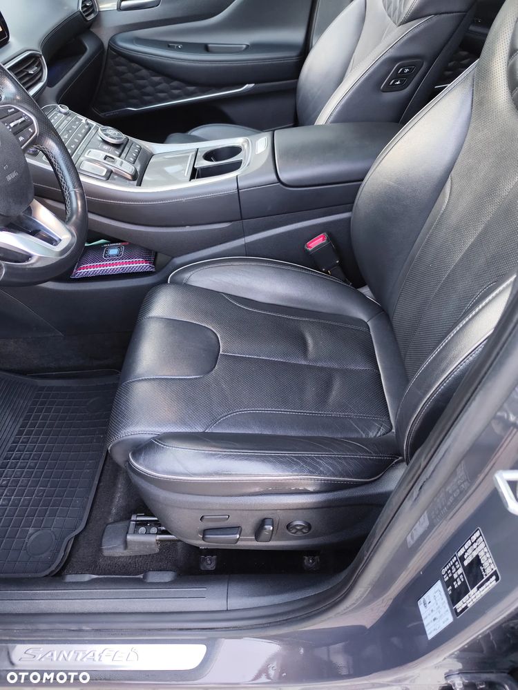 Hyundai Santa Fe 1.6 HEV 2WD SEVEN Signature - 15