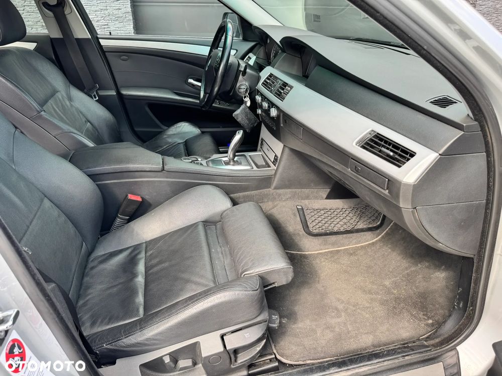 BMW Seria 5 520d Edition Exclusive - 15