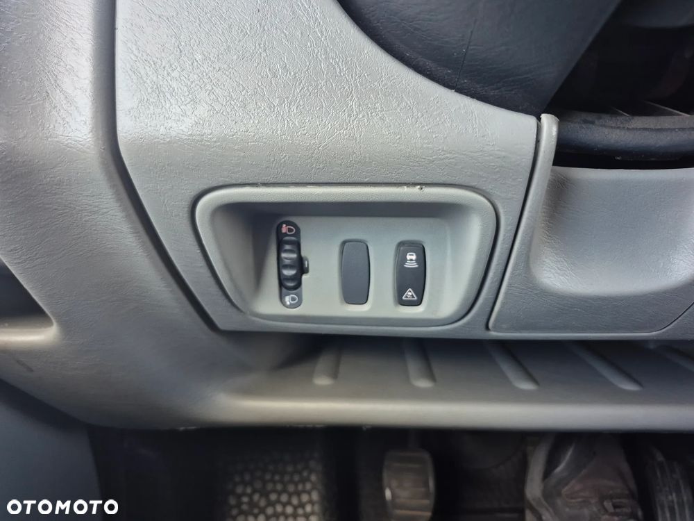 Opel Vivaro - 12