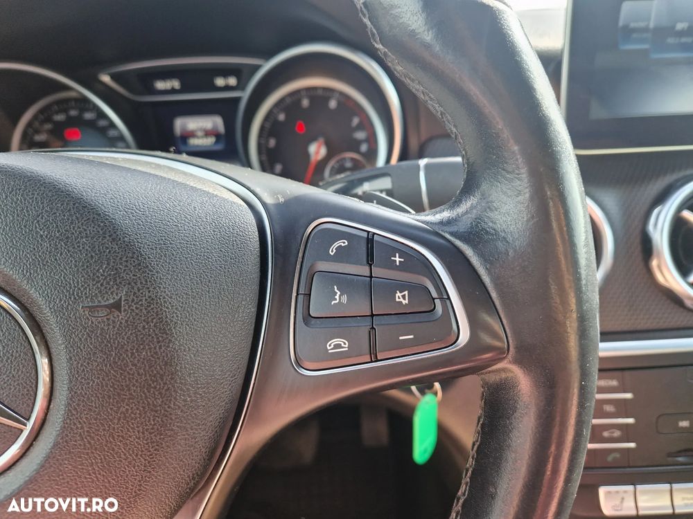 Mercedes-Benz GLA - 20