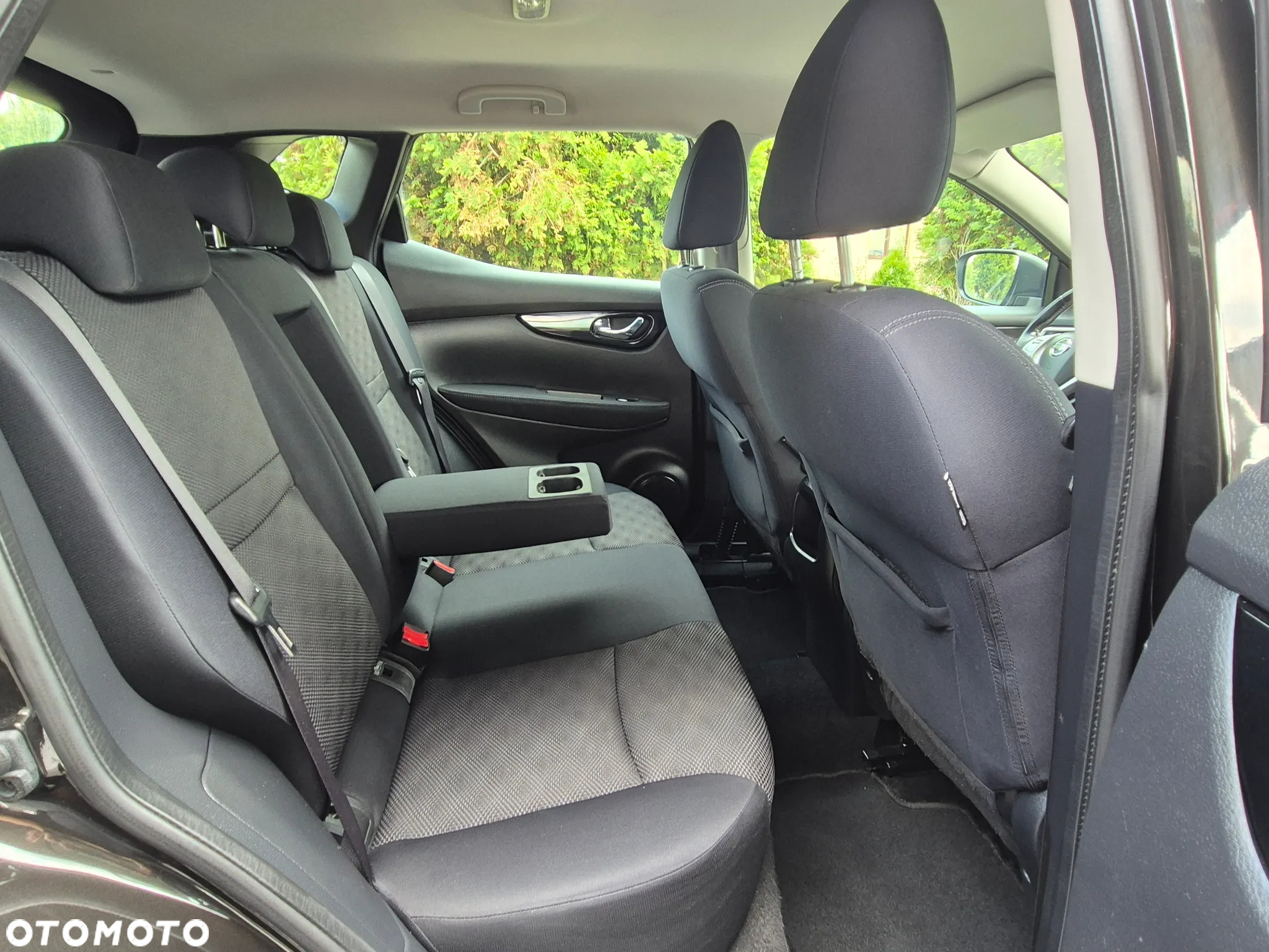 Nissan Qashqai 1.2 DIG-T N-Vision - 28