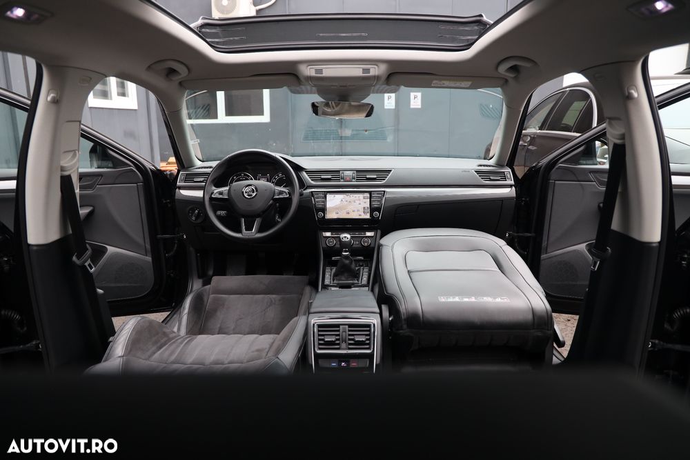 Skoda Superb Combi 2.0 TDI 4x4 SportLine - 12