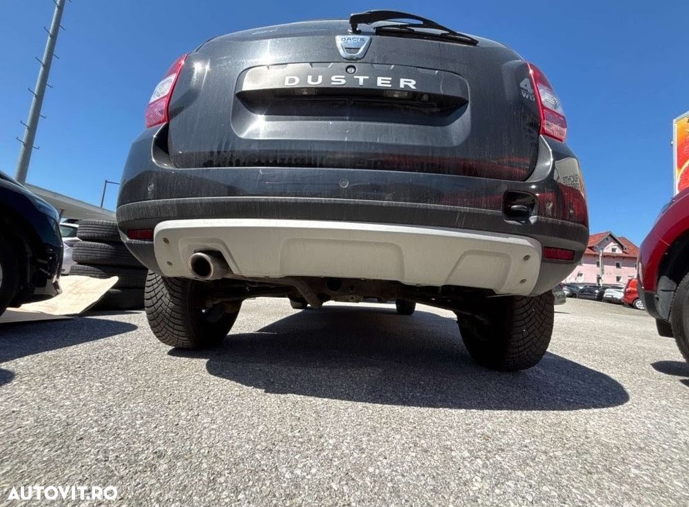 Dacia Duster dCi 110 FAP 4x4 Blackshadow - 6