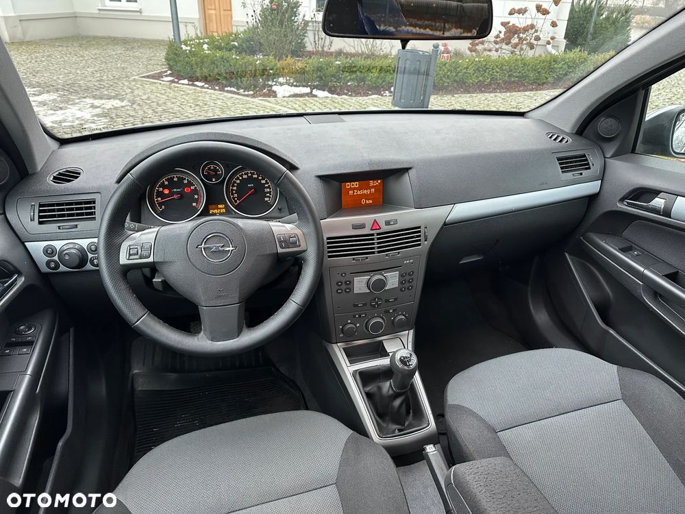Opel Astra 1.6 Edition - 29
