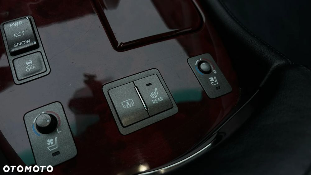 Lexus LS 460 Elegance - 39