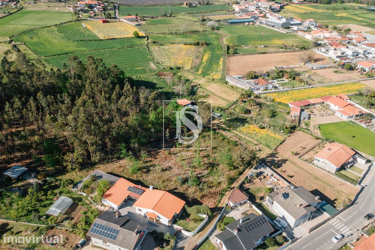 Terreno misto com mais de 2.700 m², localizado em Campo, Barcelos - Grande imagem: 5/17