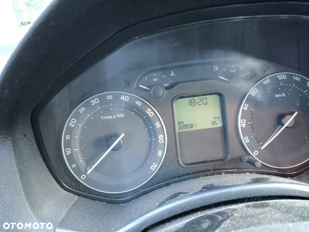 Skoda Octavia 1.6 Classic - 7