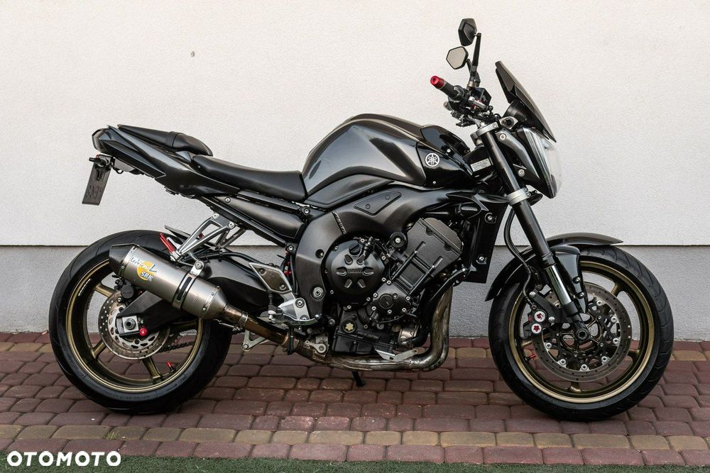 Yamaha FZ - 2