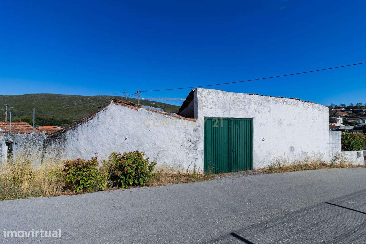 Casa no Covão do Coelho, Minde para recuperar - Grande imagem: 5/22