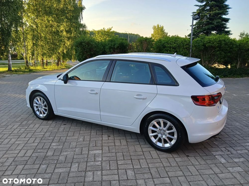 Audi A3 Sportback 1.6 TDI Attraction - 36