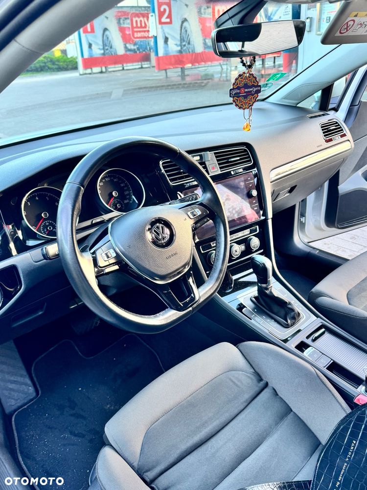 Volkswagen Golf - 3