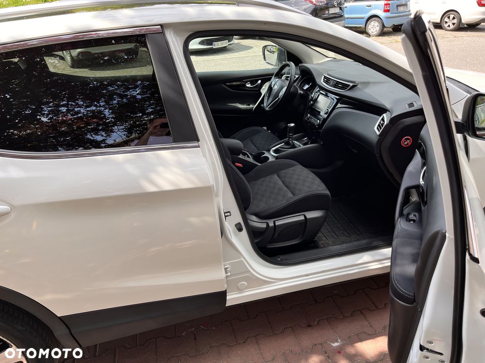 Nissan Qashqai 1.2 DIG-T N-Connecta - 4