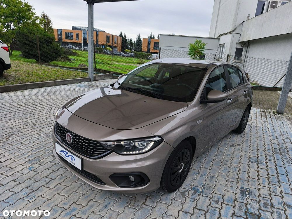 Fiat Tipo 1.4 T-Jet 16v Lounge - 17